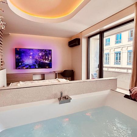 Blossom Suite-Hyper Centre Jacuzzi Balcon Clim Лион Экстерьер фото